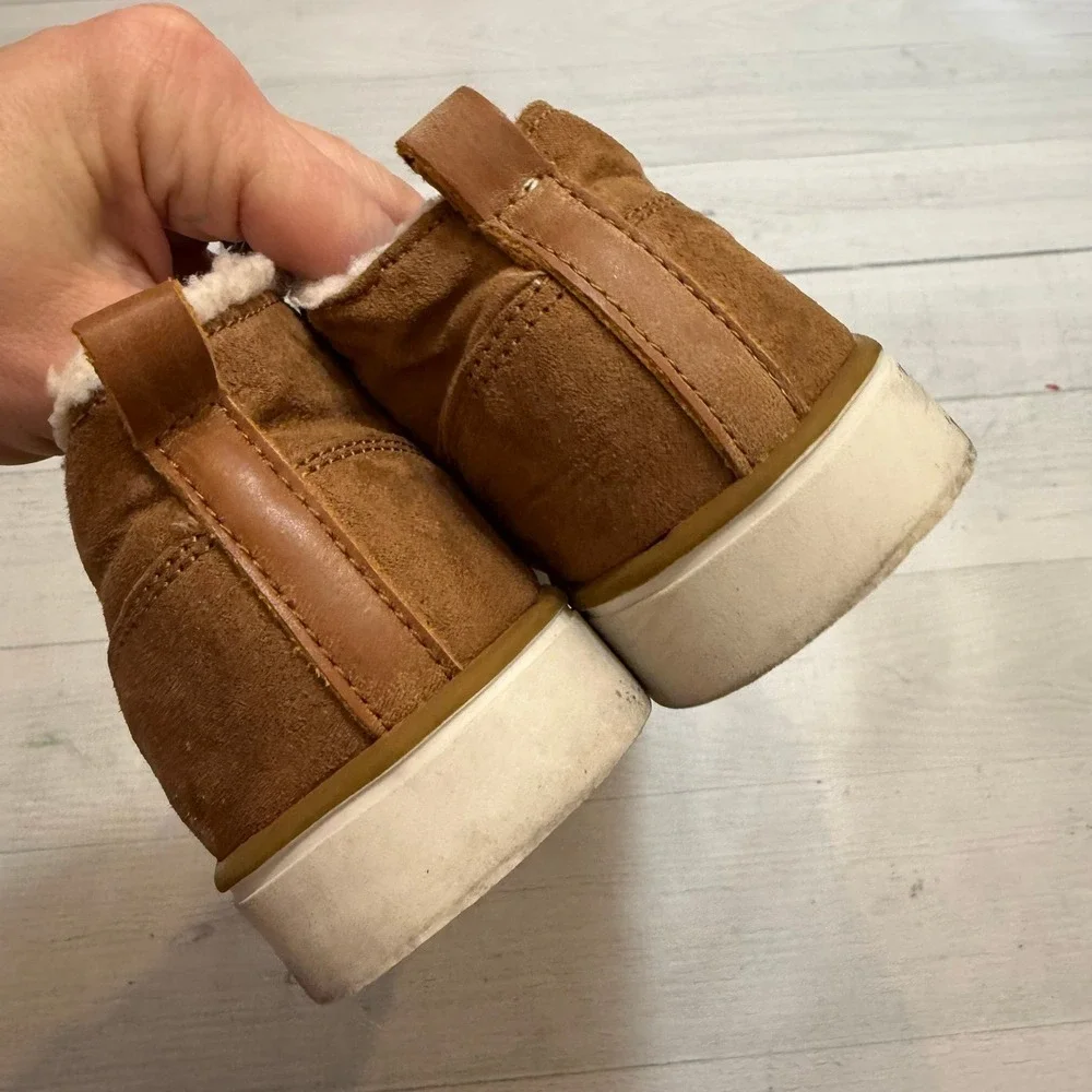 Sherpa lined‎ brown boots little kids size 12